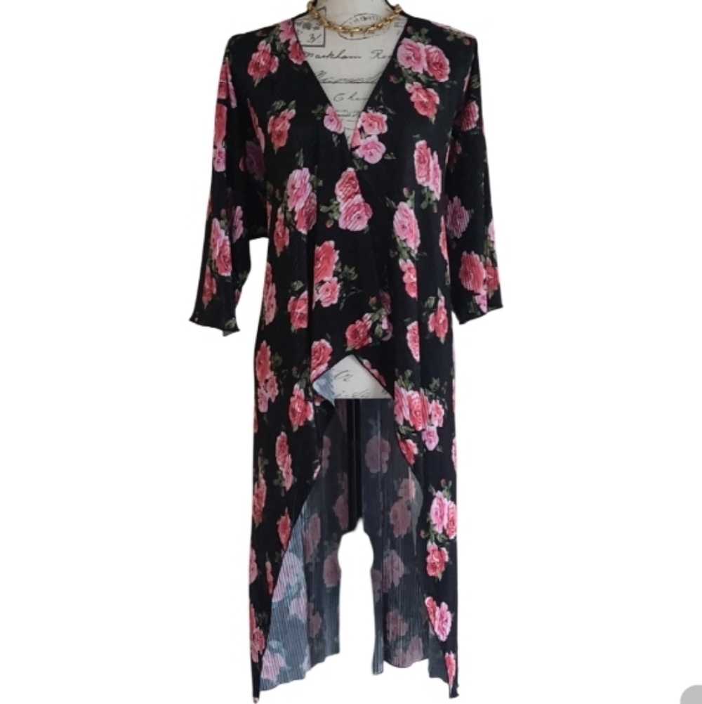 NWOT LuLaRoe Lounge Wear/ Kimono.